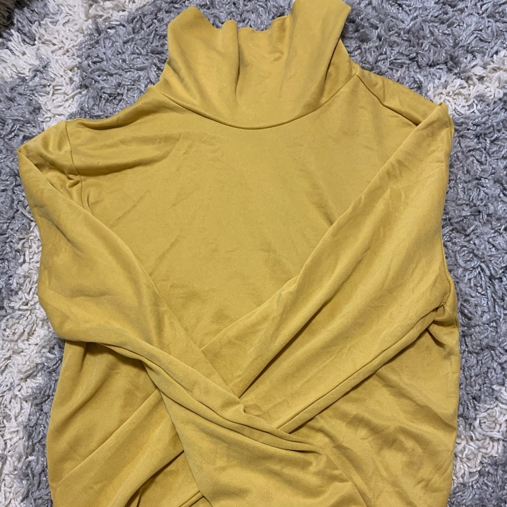 Forever 21 mustard turtleneck